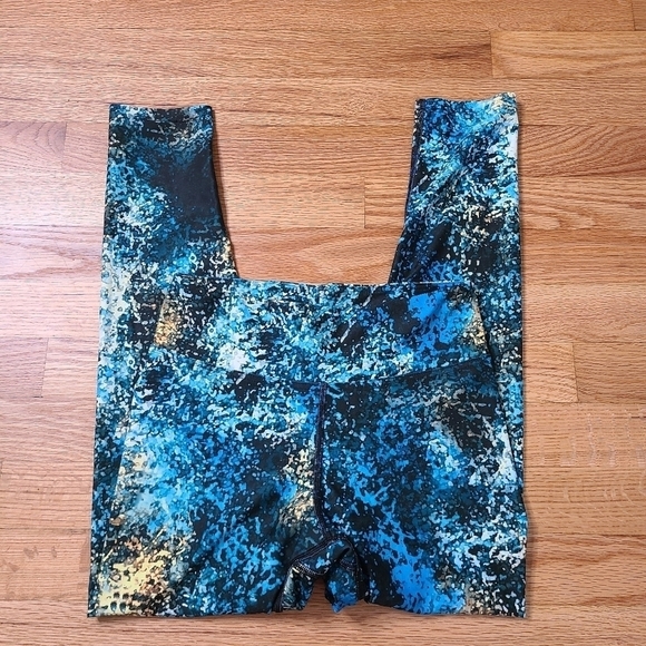 Dharma Bums Medium Cropped Splatter Leggings - Picture 1 of 4